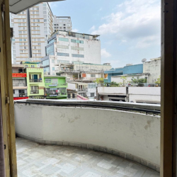 Cho Thuê Phòng Đẹp Quận Phú Nhuận (có ban công, nội thất) Ưu Tiên Nữ