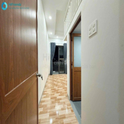 Duplex ban công rộng thoáng thuận tiện ra Xa Lộ Hà Nội, Lê Văn Việt