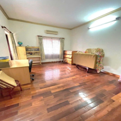 CHO THUÊ BIỆT THỰ NGUYỄN TRỌNG TUYỂN QPN, DT 12x20M, TRỆT 3 LẦU, 60TR