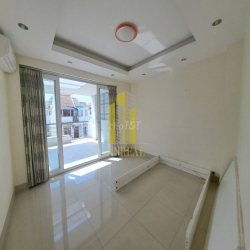 NHÀ PHỐ 3 LẦU 5 PHÒNG PHƯỜNG AN PHÚ GIÁ 25 TRIỆU ĐỂ Ở HOẶC VĂN PHÒNG