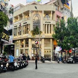 Ngang 17x12m Góc 2MT Khu F&B Phan Xích Long, Phú Nhuận- 5 tầng Hầm