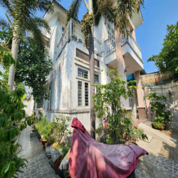 CHO THUÊ 1 PHẦN  BIỆT THỰ 10x20M KHU HIỆP BÌNH