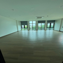 VP 125M2 CHO THUÊ TẠI 343 NGUYỄN KHANG, MỚI, ĐẸP, VIEW SÔNG