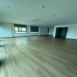 VP 125M2 CHO THUÊ TẠI 343 NGUYỄN KHANG, MỚI, ĐẸP, VIEW SÔNG