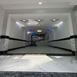 Trệt 2 lầu 4*15; 3pn đg xe tải thông