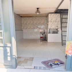 ở hoặc kinh doanh