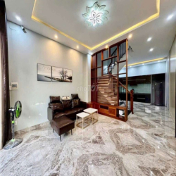 Cho Thuê Villa Có Hồ Bơi Đường Nguyễn Đình Hoàn