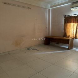 Cho thuê nhà Bình Phú P10, Q6, 20 triệu