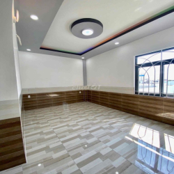 CHO THUÊ NHÀ 3 LẦU ĐẸP MẶT TIỀN QUỐC LỘ 1A KDC VĂN HOÁ TÂY ĐÔ