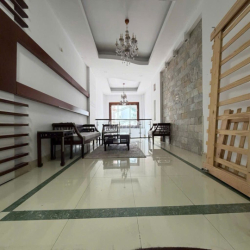 Cho thuê nhà MT 31 Đào Duy Anh, Phú Nhuận, 4 Tầng, DTSD: 360m2