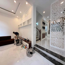 BIỆT THỰ MỸ PHÚ 3, PHÚ MỸ HƯNG 4PN 4WC CÓ NỘI THẤT