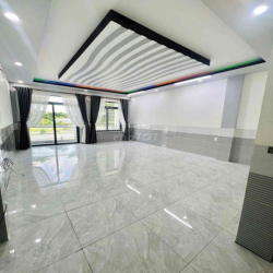CHO THUÊ NHÀ 3 LẦU ĐẸP MẶT TIỀN QUỐC LỘ 1A KDC VĂN HOÁ TÂY ĐÔ