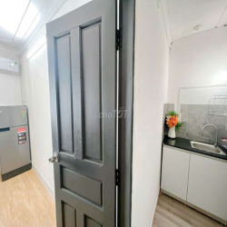 🔥#3tr8 CĂN HỘ FULL NT TÁCH BẾP CỬA SỔ TRỜI THOÁNG SÁT BÊN EMART