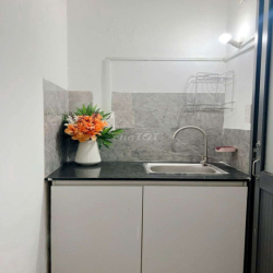 🔥#3tr8 CĂN HỘ FULL NT TÁCH BẾP CỬA SỔ TRỜI THOÁNG SÁT BÊN EMART