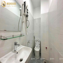 Căn Hộ Ban Công Thoáng Mát ngay Etown Cộng Hoà