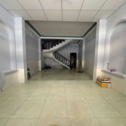 CHO THUÊ NHÀ NGUYÊN CĂN 1 TRỆT 1 LẦU, DT 4×14 CÓ 2PN,2WC. HẺM XE HƠI
