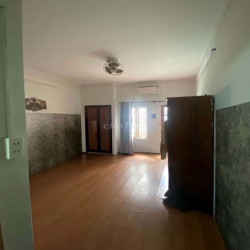 [CHO THUÊ] PHÒNG 25M2 CÓ BAN CÔNG + WC RIÊNG, KV PHÚ NHUẬN