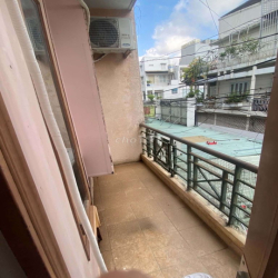 [CHO THUÊ] PHÒNG 25M2 CÓ BAN CÔNG + WC RIÊNG, KV PHÚ NHUẬN