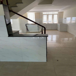Nhà Mặt tiền Lê Bôi 1 Trệt Lửng 3 Lầu 5x20m 4 Phòng 3 wc