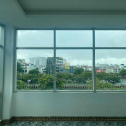 NHÀ GÓC ĐẸP QUẬN 1 CẦN CHO THUÊ
