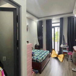 NHÀ MẶT TIỀN VƯỜN LÀI 2LẦU CHO THUÊ