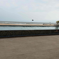 cho thue ks 21 p full nt mat tien QL22 sát huflit