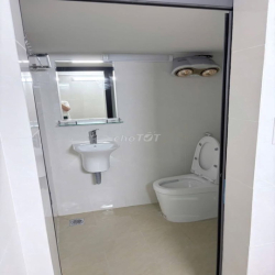 Hiếm! Chỉ 5tr- Cho thuê nhà Ngọc Lâm, 50m, Ô tô đỗ cổng, nội thất đủ