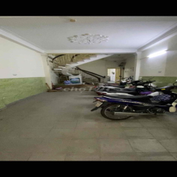 phòng lớn full nt ở được 4 người . chủ nhà cho thuê