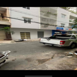 phòng lớn full nt ở được 4 người . chủ nhà cho thuê