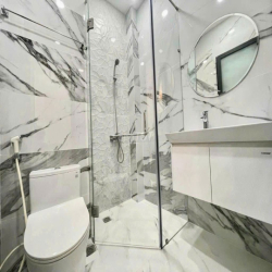 Cần cho thuê nhà MT 399B Nguyễn Đình Chiểu, Phường 5, Quận 3