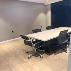 Cho thuê văn phòng tầng 1 - View nhà phố khu Sala