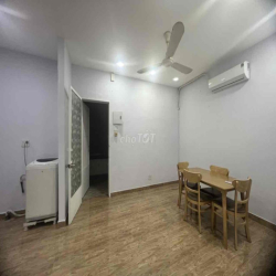 🌹🌹🌹Cho thuê căn hộ phan xích long 67m 2pn 1wc bancon 11tr
