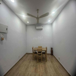 🌹🌹🌹Cho thuê căn hộ phan xích long 67m 2pn 1wc bancon 11tr