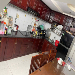 Nhà 3 tầng mới đẹp, 4m x 17m, 3PN, 3WC, Full nội thất, MT đường số 2