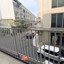 Cho thuê văn phòng tầng 1 - View nhà phố khu Sala