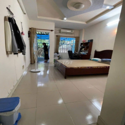 Nhà 3 tầng mới đẹp, 4m x 17m, 3PN, 3WC, Full nội thất, MT đường số 2