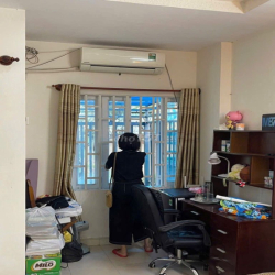 Nhà 3 tầng mới đẹp, 4m x 17m, 3PN, 3WC, Full nội thất, MT đường số 2