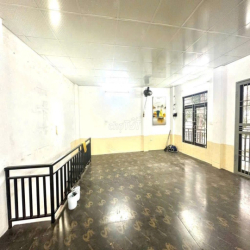 Cho thuê nhà nguyên căn chính chủ tại Bến xe Yên Nghĩa, giá chỉ 6.5t