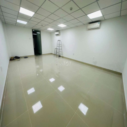 Văn phòng Tân Bình 35m2 giá 6,5 triệu tòa nhà K300 Lê Trung Nghĩa