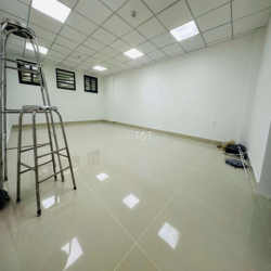 Văn phòng Tân Bình 35m2 giá 6,5 triệu tòa nhà K300 Lê Trung Nghĩa