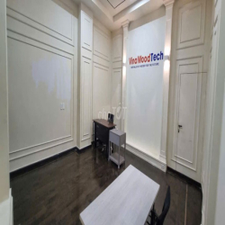 Cho thuê mặt bằng trệt nguyên sàn giá 13tr