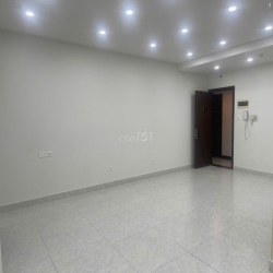 Văn phòng 56m2 cho thuê 15tr/tháng, có sẵn máy lạnh, rèm cửa. 