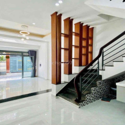 💟 cho thuê nhà nguyên can hẻm 160/🚘 Phan Huy Ích p12