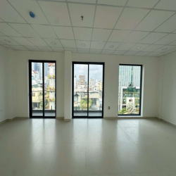 GÓC 2MT NGUYỄN BỈNH KHIÊM, QUẬN 1. NHÀ MỚI HẦM 5L