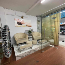 Cho thuê nhà gần khu K300 3,5x12 1 trệt 1 lầu 2pn vị trí kinh doanh