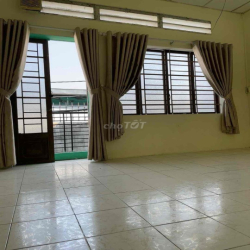 nhà trống dọn vào ớ trong ngày
