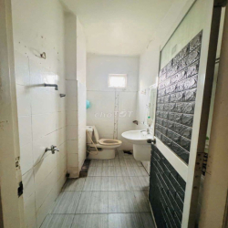 CHO THUÊ NHÀ HXH THÔNG 237 PHẠM VĂN CHIÊU P14 5PN 3WC