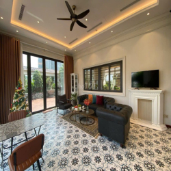 Tòa nhà Nguyễn Gia Trí căn Góc 400m2 - 1300m2 sàn