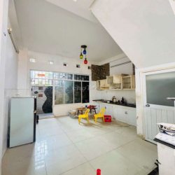 CHO THUÊ NHÀ HXH THÔNG 237 PHẠM VĂN CHIÊU P14 5PN 3WC