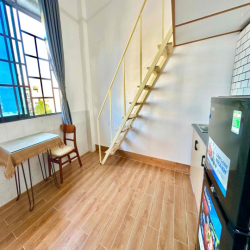 Cho thuê căn hộ duplex có gác rộng rãi mới đẹp full nội thất 100%